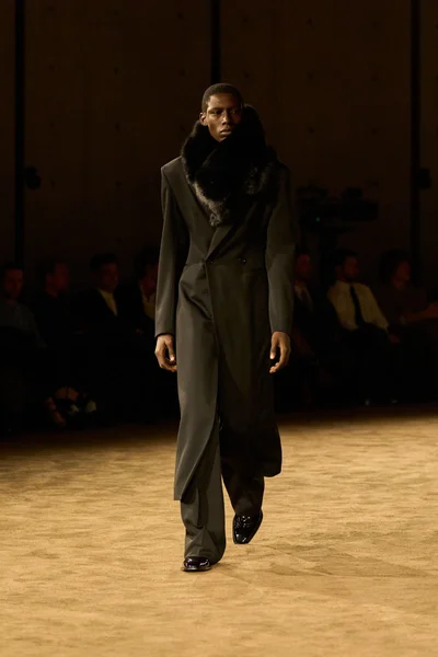 Look 2
